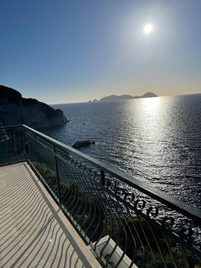 Magi - Il Tramonto Su Palmarola Apartment Ponza Exterior photo